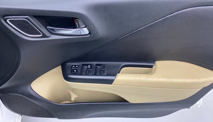 2018 Honda City V MT PETROL, Petrol, Manual, 33,514 km, Driver Side Door Panels Control