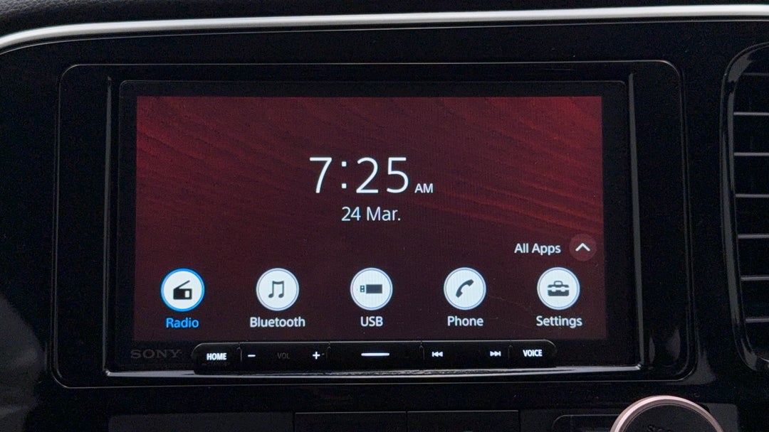 2015 Mitsubishi Outlander Xls (4x2), Automatic, 98880 km, Infotainment System