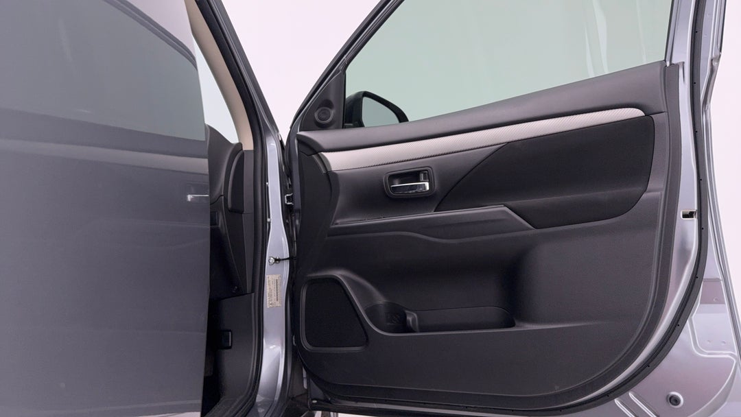 2015 Mitsubishi Outlander Xls (4x2), Automatic, 98880 km, Speaker View