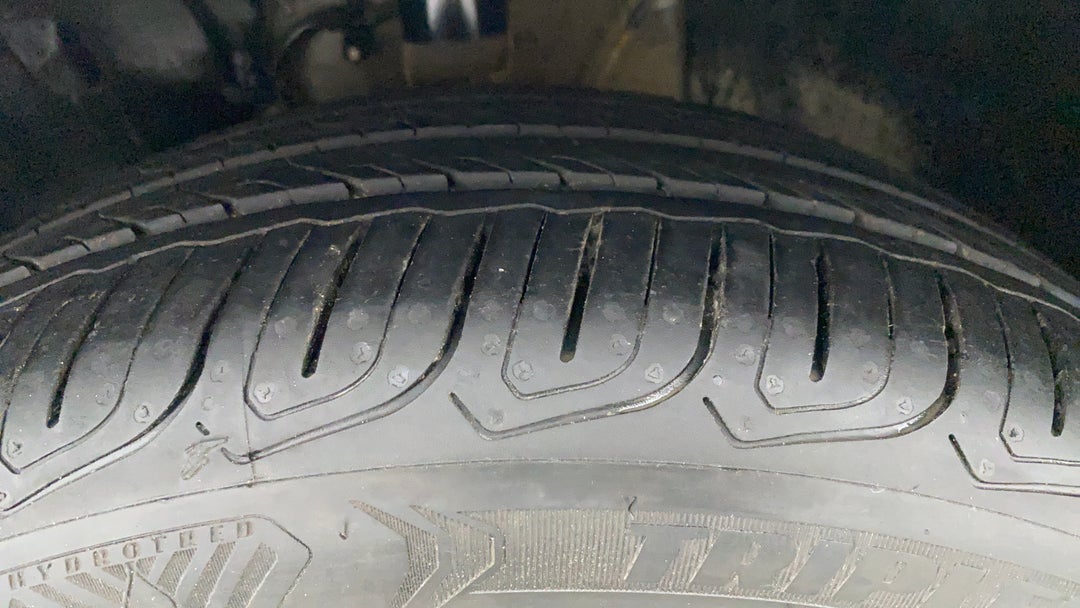 Left Front Tyre Tread