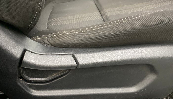 2019 Hyundai VENUE S 1.2, Petrol, Manual, 58,966 km, Driver Side Adjustment Panel