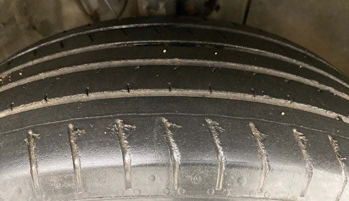 2019 Hyundai VENUE S 1.2, Petrol, Manual, 58,966 km, Right Front Tyre Tread