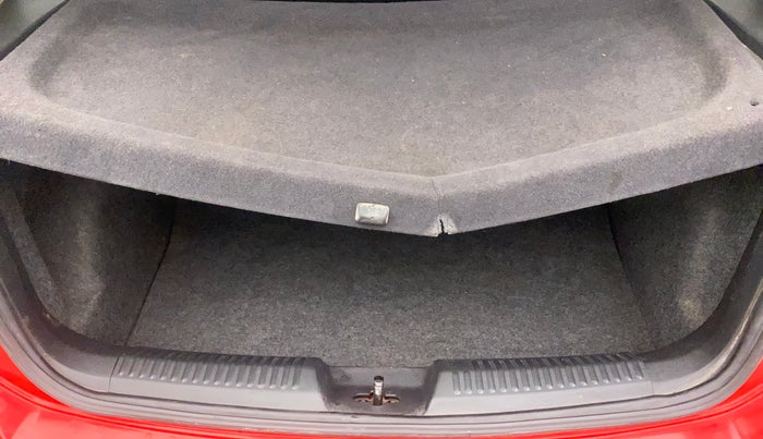 2014 Volkswagen Polo HIGHLINE1.2L, Petrol, Manual, 96,061 km, Boot Inside