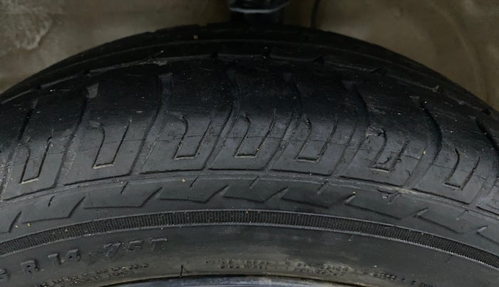 2018 Maruti Wagon R 1.0 VXI, Petrol, Manual, 28,630 km, Left Front Tyre Tread