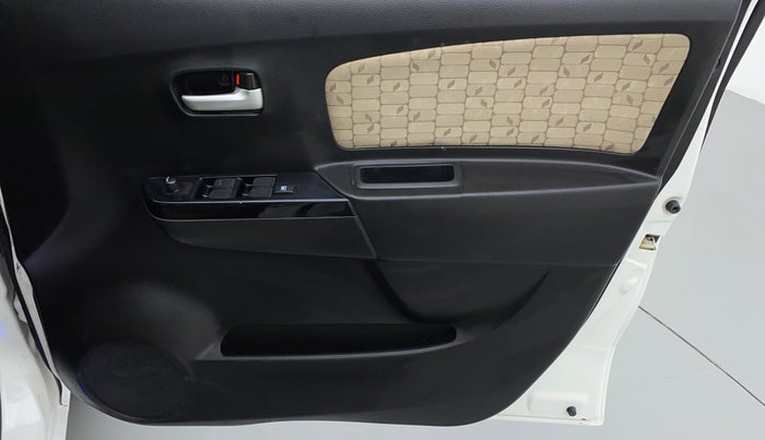 2018 Maruti Wagon R 1.0 VXI, Petrol, Manual, 28,630 km, Driver Side Door Panels Control