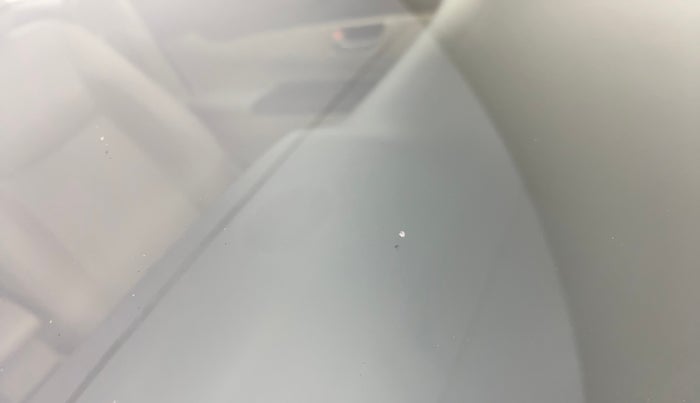 2016 Maruti Ciaz ZXI+, Petrol, Manual, 84,066 km, Front windshield - Minor spot on windshield