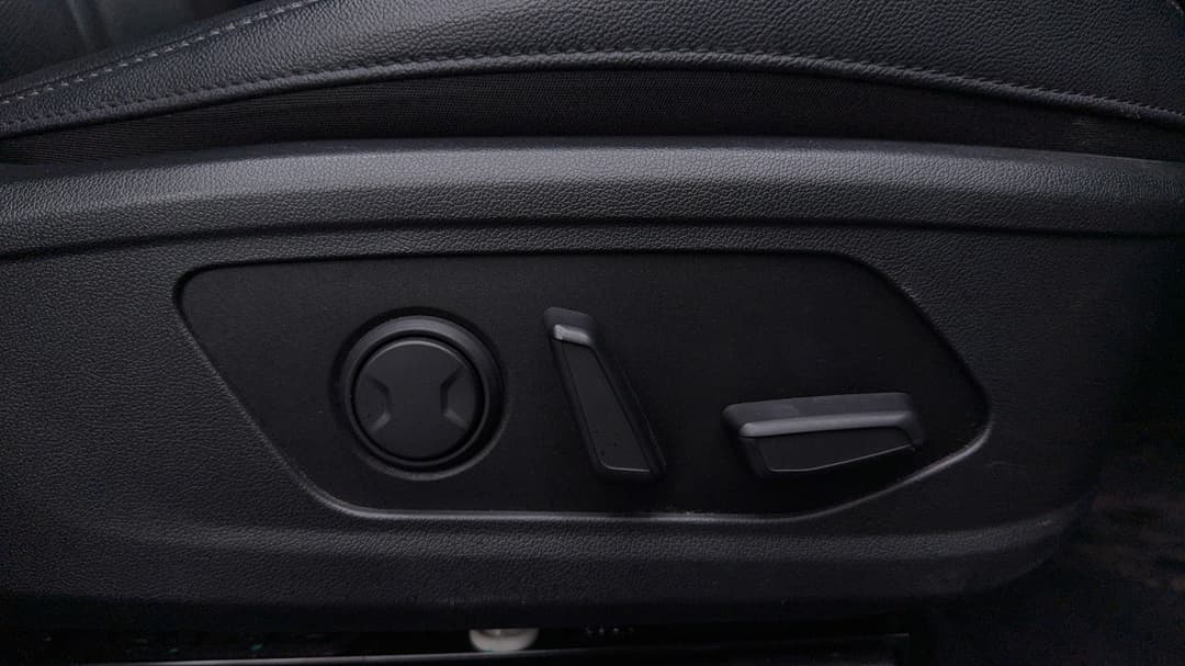 2023 Kia Sorento Sport+ 7 Seat, Automatic, 58015 km, Drivers Side Adjustment Panel