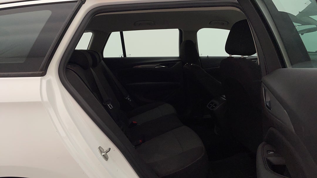 2017 Holden Commodore Lt, Automatic, 99139 km, Right Side Rear Door Cabin View