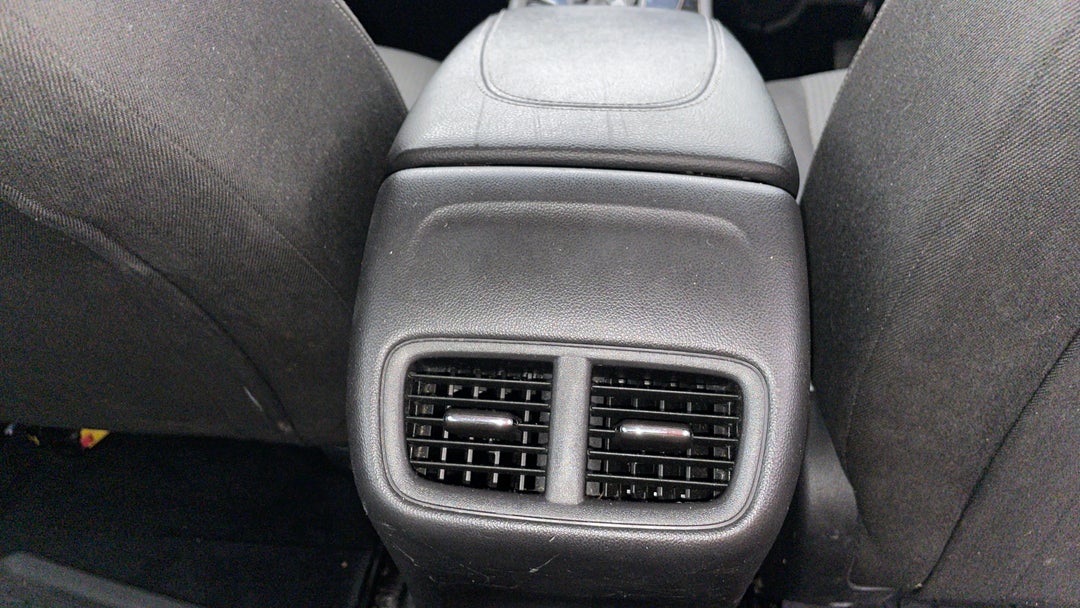 2017 Holden Commodore Lt, Automatic, 99139 km, Rear A/C Vent