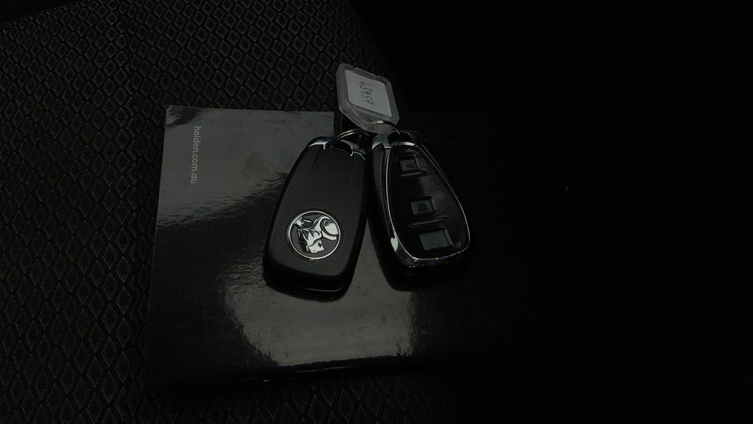 2017 Holden Commodore Lt, Automatic, 99139 km, Key Close-up