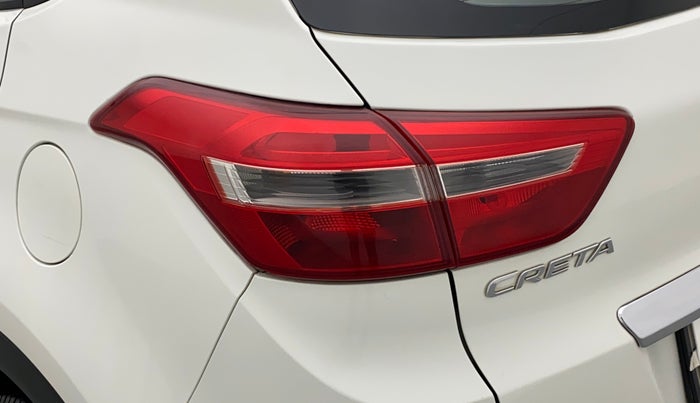 2018 Hyundai Creta SX 1.6 DIESEL, Diesel, Manual, 57,475 km, Left tail light - Minor damage
