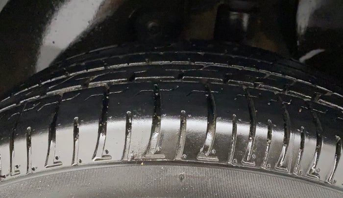 2018 Hyundai Creta SX 1.6 DIESEL, Diesel, Manual, 57,475 km, Left Rear Tyre Tread