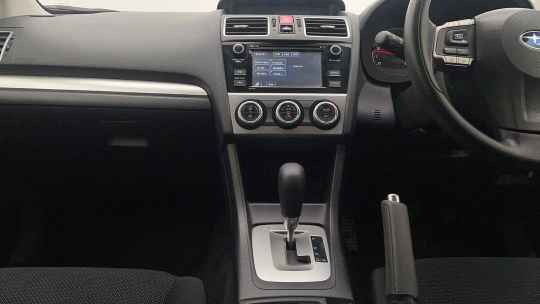 2015 Subaru XV 2.0i, Automatic, 112674 km, Center Console