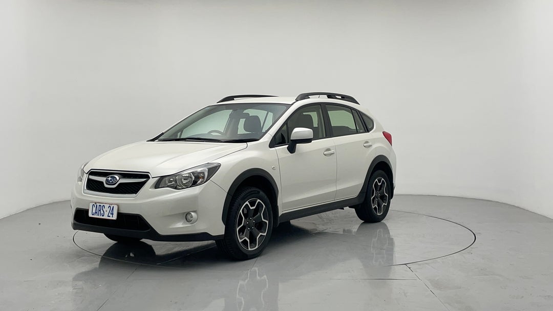 2015 Subaru XV 2.0i, Automatic, 112674 km, Left Front Diagonal (45- Degree) View