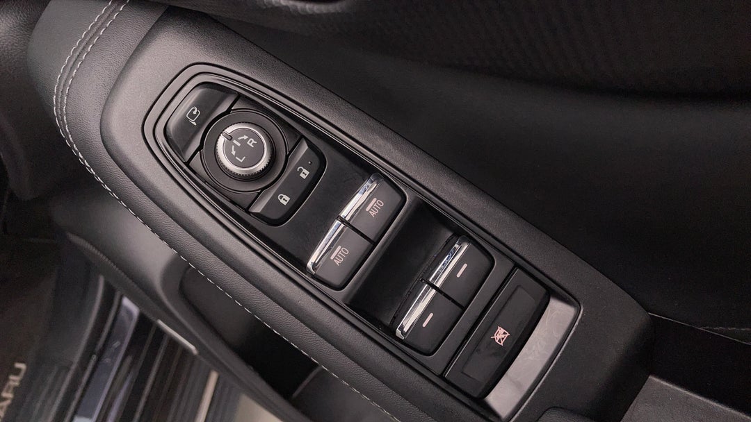 2018 Subaru Forester 2.5i-s (awd), Automatic, 94881 km, Drivers Side Door Panel Controls