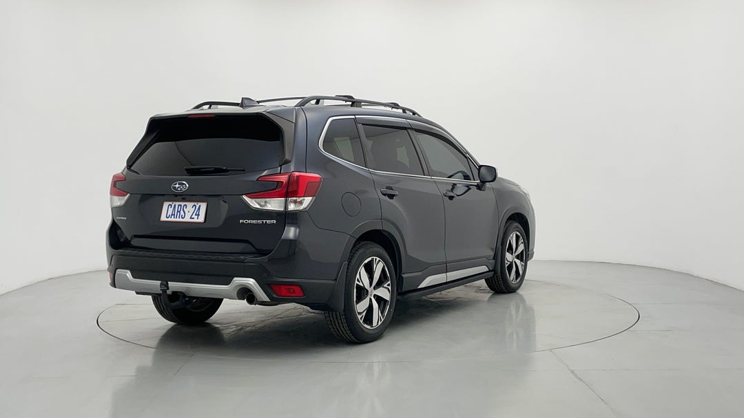 2018 Subaru Forester 2.5i-s (awd), Automatic, 94881 km, Right Back Diagonal (45- Degree) View