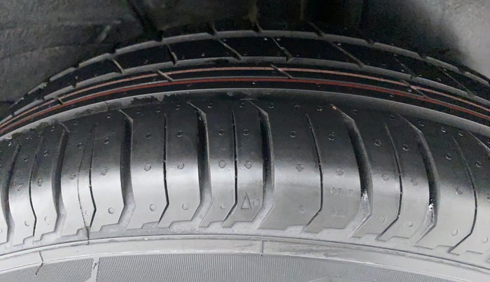 2022 Tata PUNCH ADVENTURE MT, Petrol, Manual, 36,188 km, Left Rear Tyre Tread
