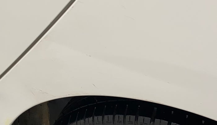 2011 Hyundai Eon MAGNA O, Petrol, Manual, 70,508 km, Left quarter panel - Minor scratches