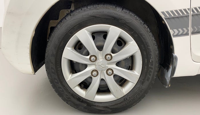 2011 Hyundai Eon MAGNA O, Petrol, Manual, 70,508 km, Left Front Wheel