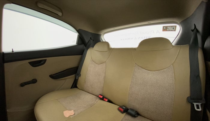 2011 Hyundai Eon MAGNA O, Petrol, Manual, 70,508 km, Right Side Rear Door Cabin