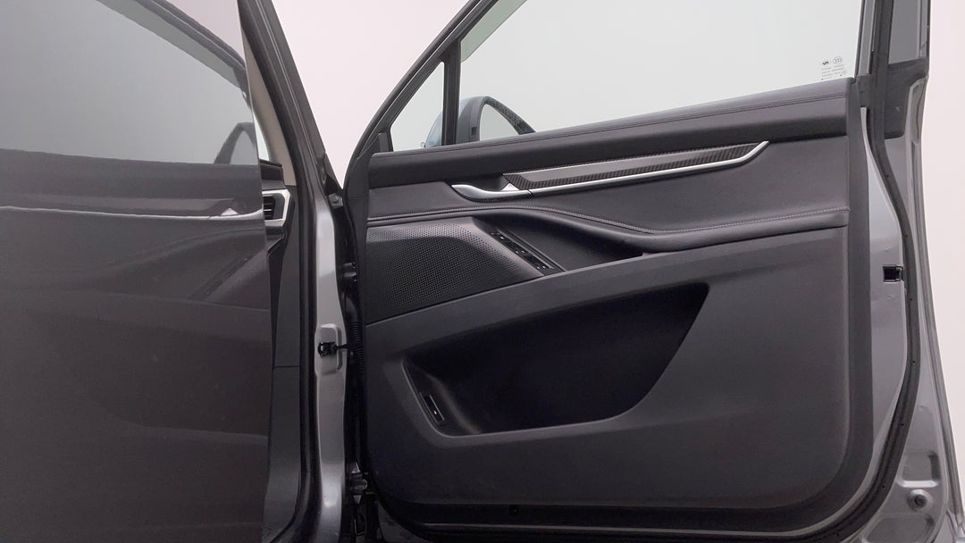 2022 LDV D90 Executive (4wd) D20, Automatic, 34783 km, Speaker View