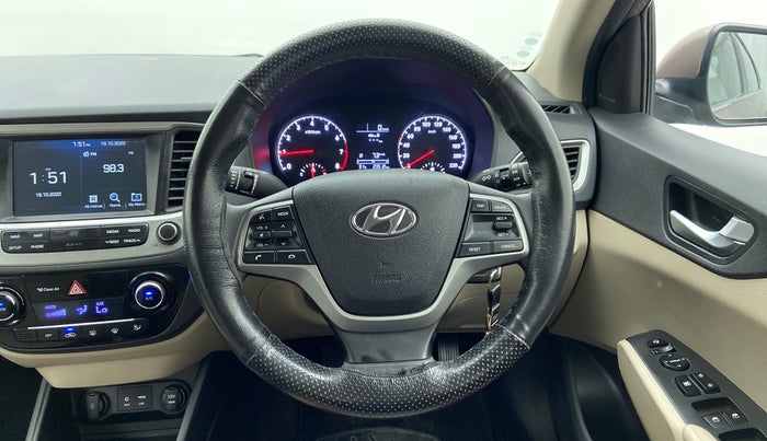 2018 Hyundai Verna 1.6 SX VTVT, Petrol, Manual, 23,550 km, Steering Wheel Close Up