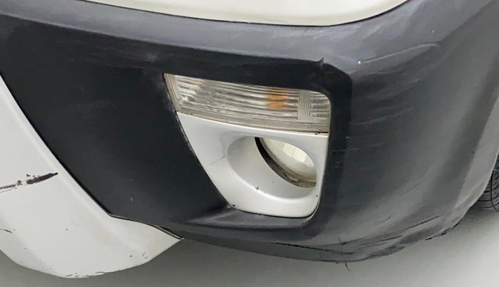 2014 Toyota Etios CROSS 1.4 VD, Diesel, Manual, 84,423 km, Left fog light - Not fixed properly
