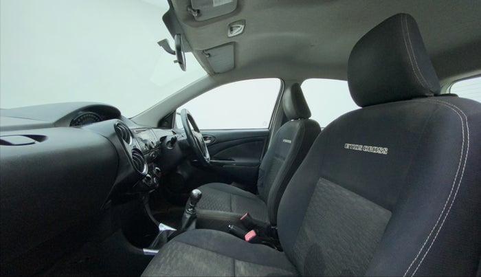 2014 Toyota Etios CROSS 1.4 VD, Diesel, Manual, 84,318 km, Right Side Front Door Cabin
