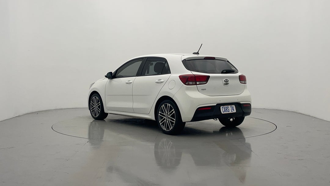 Left Back Diagonal (45- Degree) View