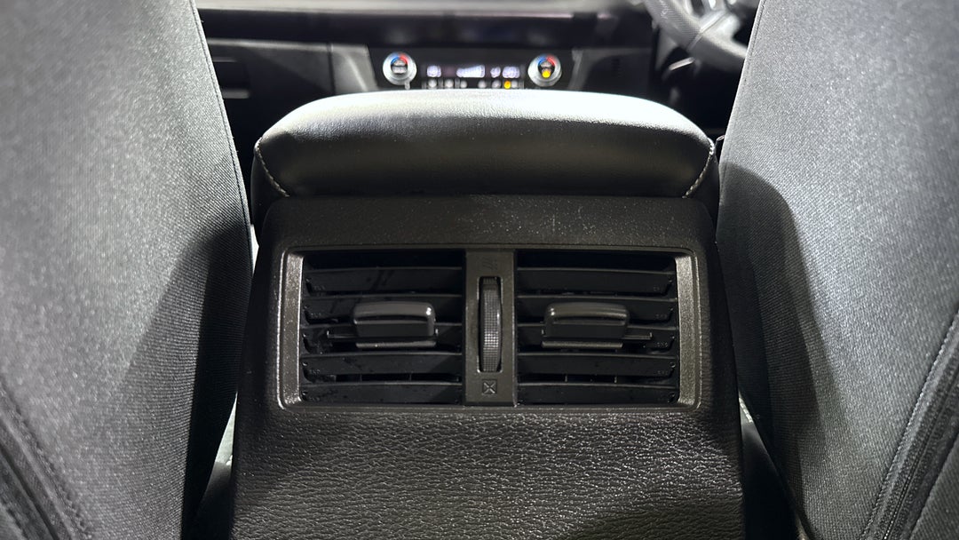 2023 Mitsubishi Outlander Es 7 Seat (2WD), Automatic, 51642 km, Rear A/C Vent