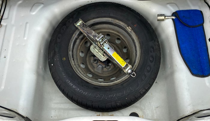 2013 Hyundai Eon ERA PLUS, Petrol, Manual, 63,640 km, Spare Tyre