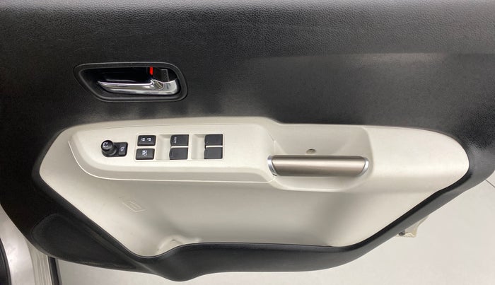 2018 Maruti IGNIS ALPHA 1.2 K12 AMT, Petrol, Automatic, 13,582 km, Driver Side Door Panels Control