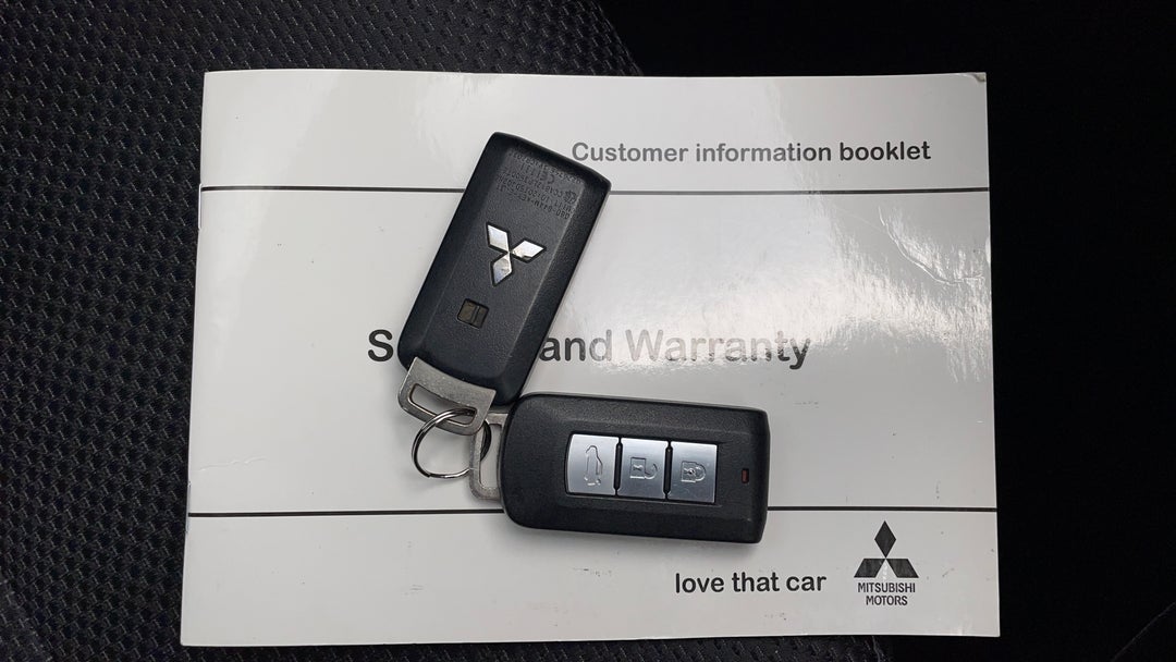 2017 Mitsubishi Lancer Gsr, Manual, 99619 km, Key Close-up