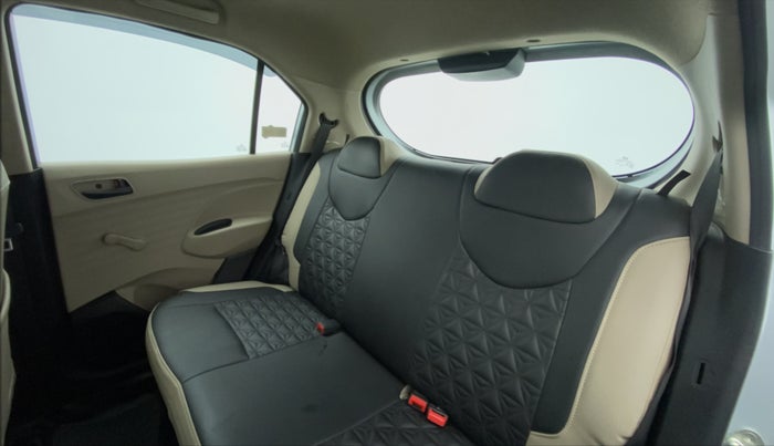 2019 Hyundai NEW SANTRO ERA 1.1, Petrol, Manual, 11,509 km, Right Side Rear Door Cabin