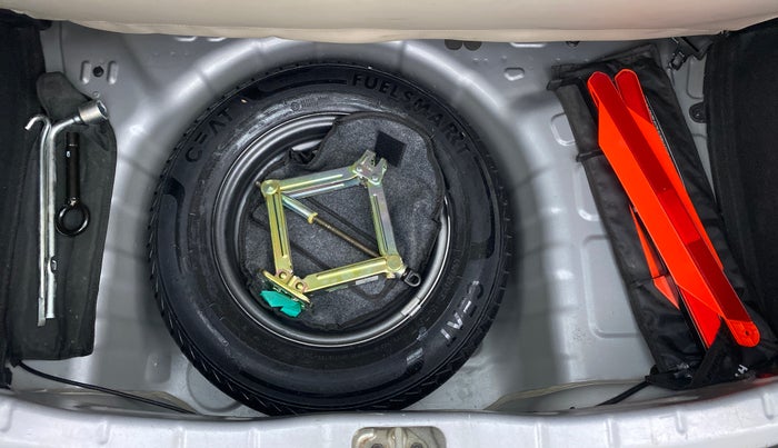 2019 Hyundai NEW SANTRO ERA 1.1, Petrol, Manual, 11,509 km, Spare Tyre