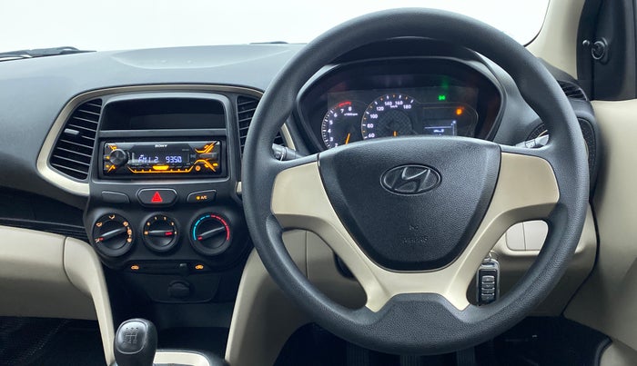 2019 Hyundai NEW SANTRO ERA 1.1, Petrol, Manual, 11,509 km, Steering Wheel Close Up