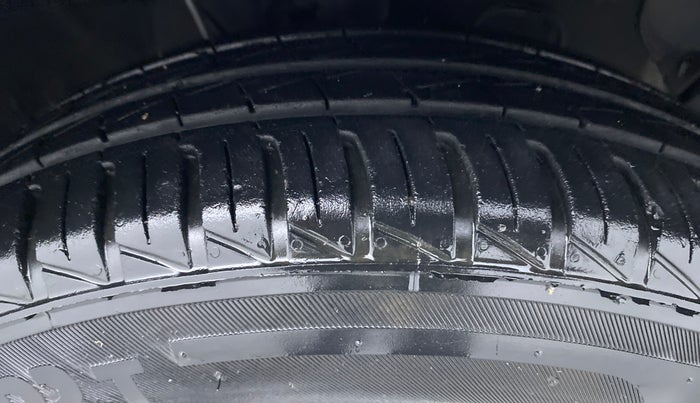 2019 Hyundai NEW SANTRO ERA 1.1, Petrol, Manual, 11,509 km, Right Front Tyre Tread