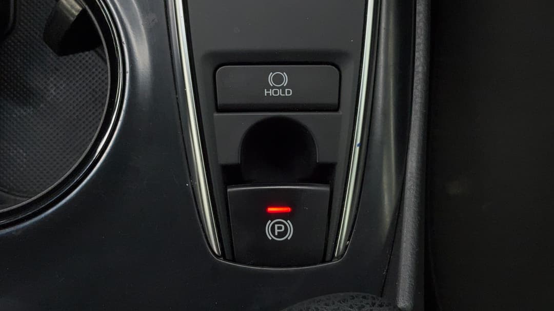 2020 Toyota Camry Ascent, Automatic, 78825 km, Handbrake