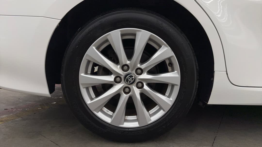 2020 Toyota Camry Ascent, Automatic, 78825 km, Right Rear Wheel