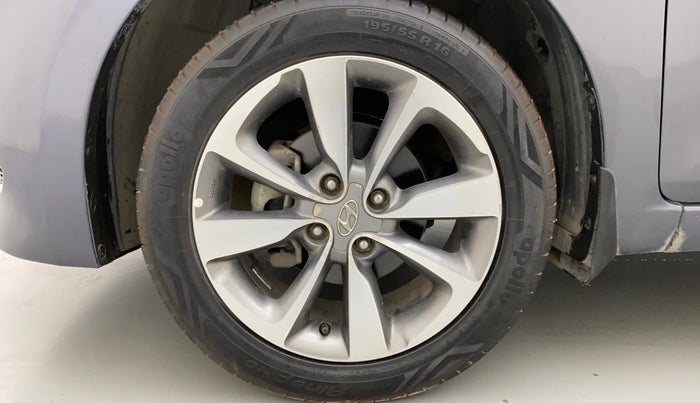 2016 Hyundai Elite i20 ASTA 1.2, Petrol, Manual, 28,692 km, Left front tyre - Minor crack