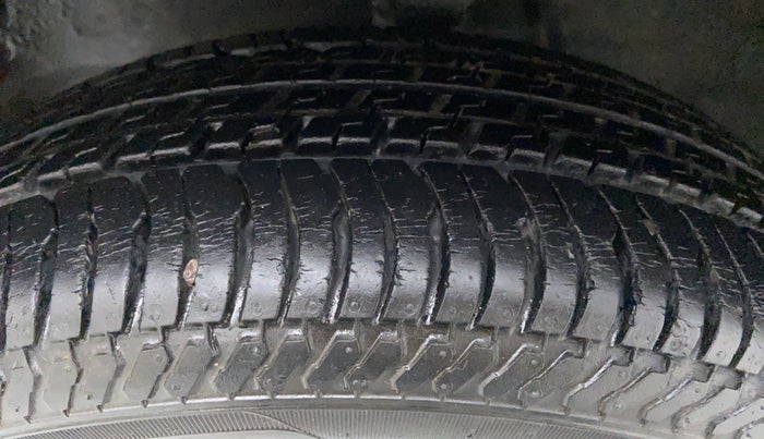 2015 Maruti Alto K10 VXI AMT P, Petrol, Automatic, 9,681 km, Left Front Tyre Tread