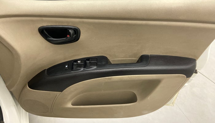 2014 Hyundai i10 MAGNA 1.1, Petrol, Manual, 43,792 km, Driver Side Door Panels Control