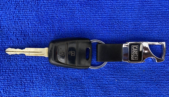 2019 Hyundai Xcent S 1.2, Petrol, Manual, 37,184 km, Key Close Up