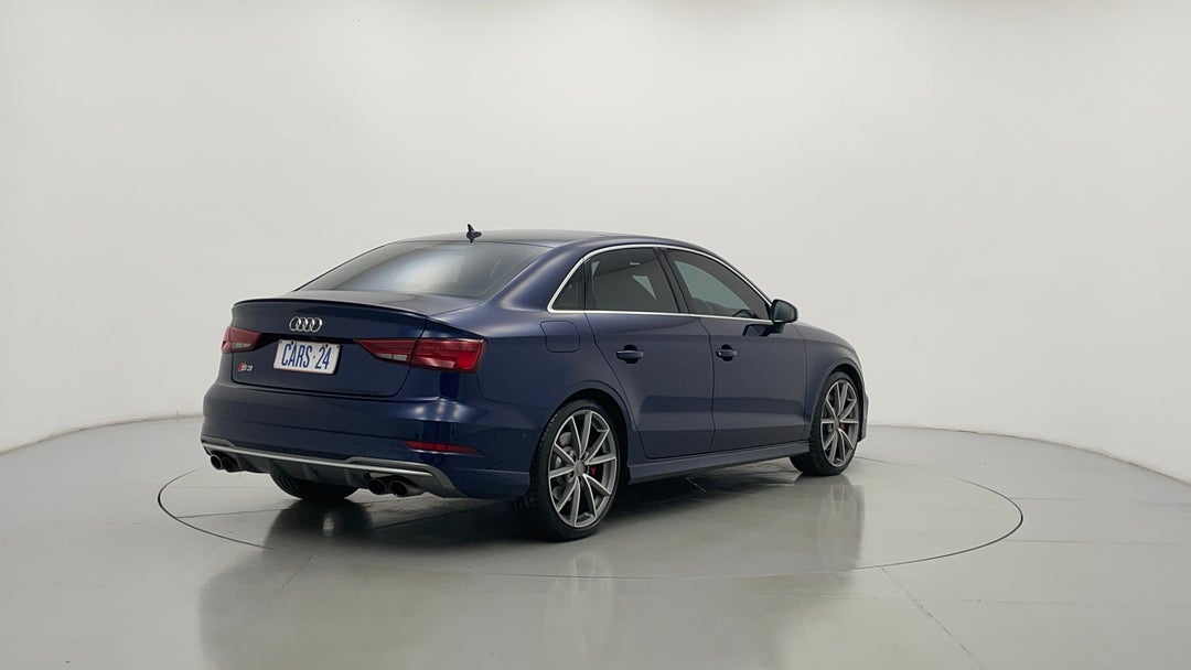 Right Back Diagonal (45- Degree) View