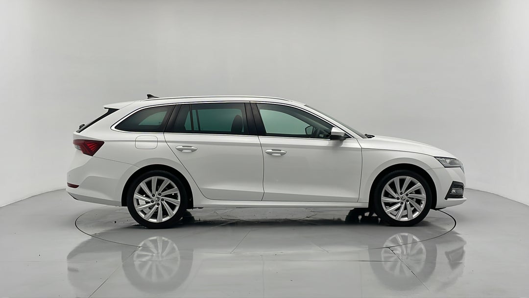 2021 SKODA Octavia 110 Tsi Ambition, Automatic, 14490 km, Right Side View