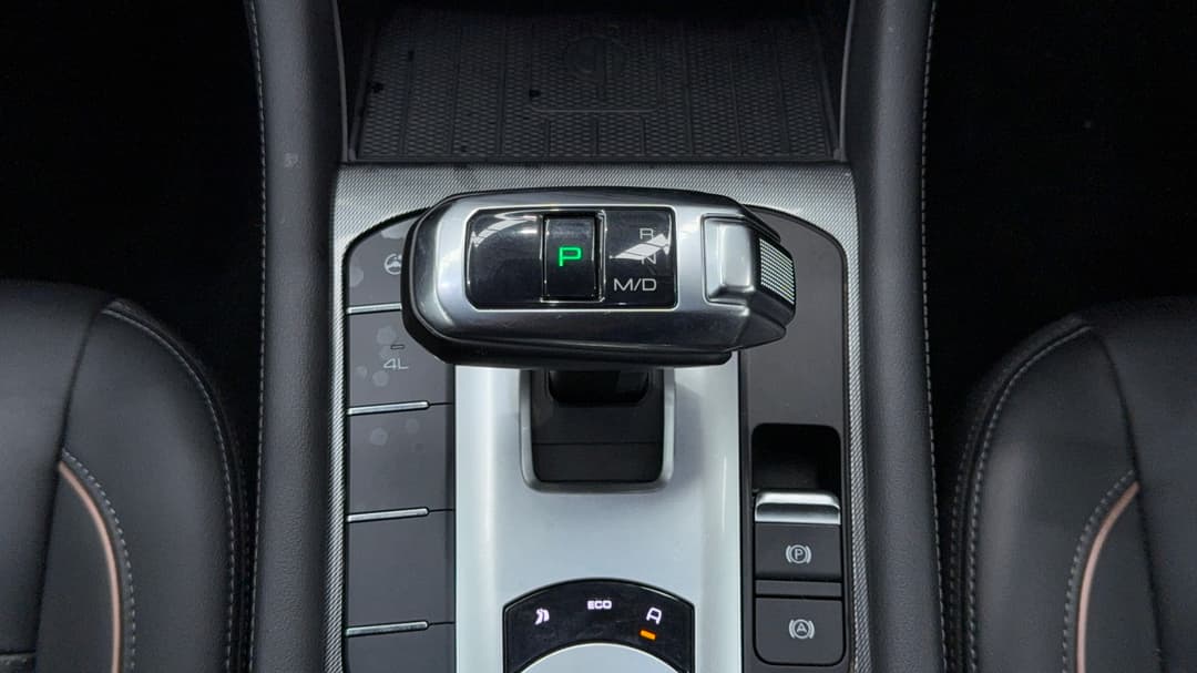 2022 GWM Ute Cannon Vanta (4x4), Automatic, 46222 km, Gear Lever 