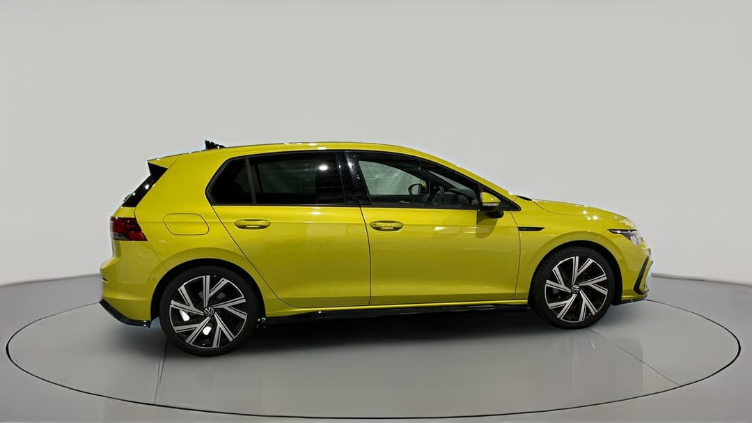 2021 Volkswagen Golf 110tsi R-line, Automatic, 49732 km, Right Side View