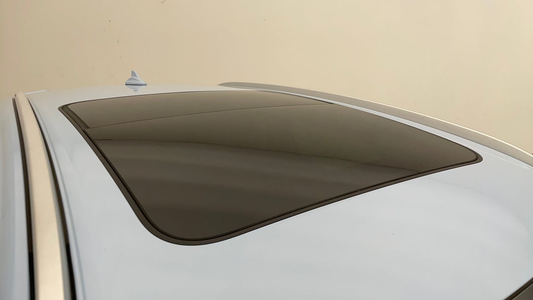 2022 GWM Haval Jolion Ultra Hybrid, Automatic, 41523 km, Roof/Sunroof View