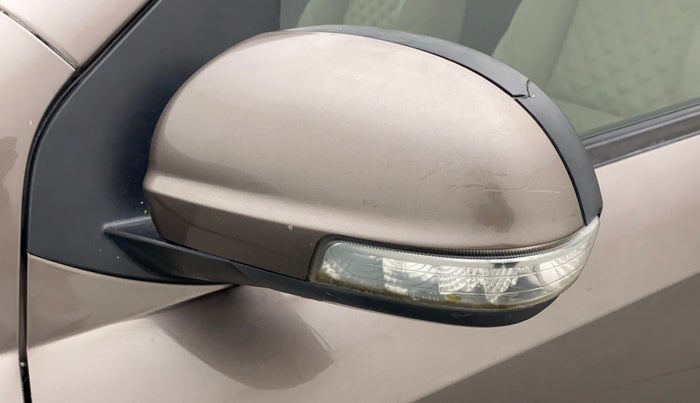 2019 Mahindra XUV500 W9, Diesel, Manual, 91,492 km, Left rear-view mirror - Folding motor not working