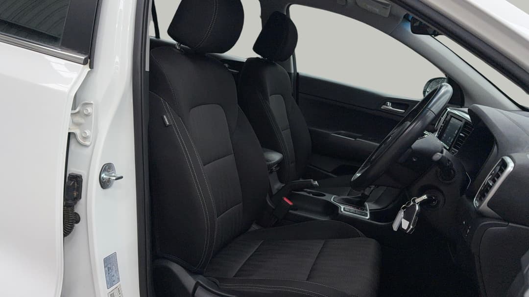 2021 Kia Sportage S (FWD), Automatic, 92358 km, Right Side Front Door Cabin View